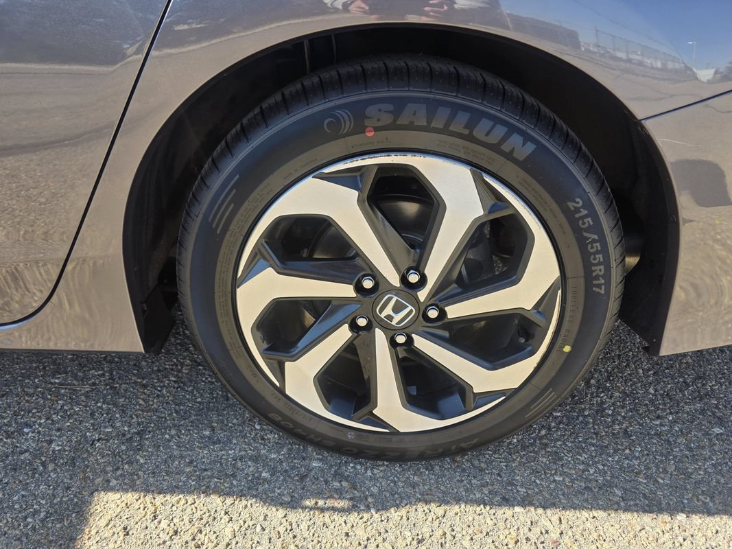 Used 2017 Honda Accord EX-L image 33