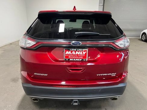 Used 2018 Ford Edge Titanium w/ Equipment Group 302A AWD/4WD image 4
