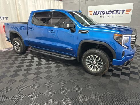 Used 2024 GMC Sierra 1500 AT4 w/ Technology Package image 2