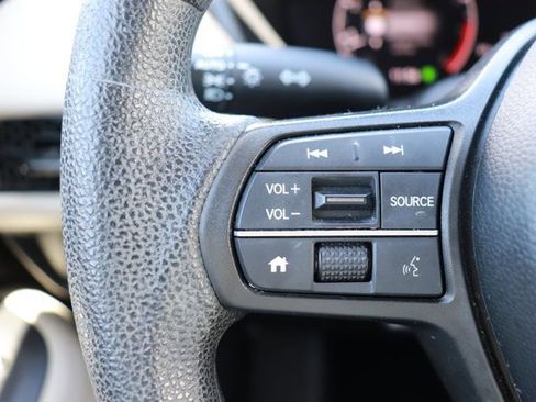 Used 2023 Honda HR-V LX image 19