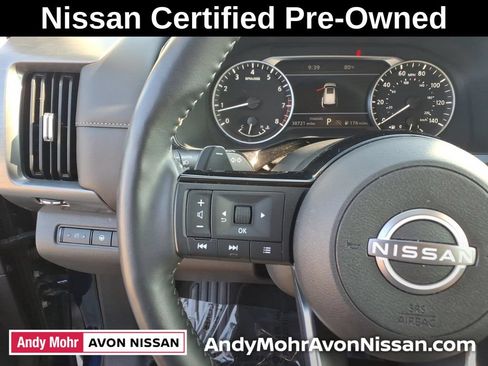 Certified 2025 Nissan Pathfinder SL FWD image 22