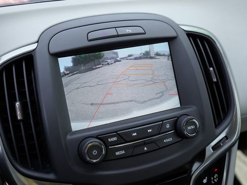 Used 2015 Buick LaCrosse Premium FWD image 20