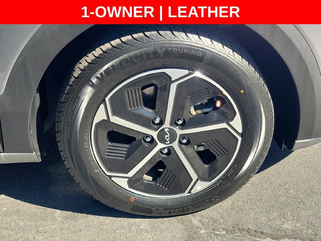 Used 2023 Kia Niro EX FWD image 7