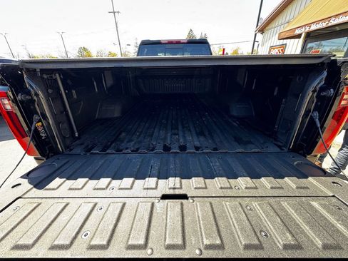 Used 2025 GMC Sierra 3500 Denali AWD/4WD image 40