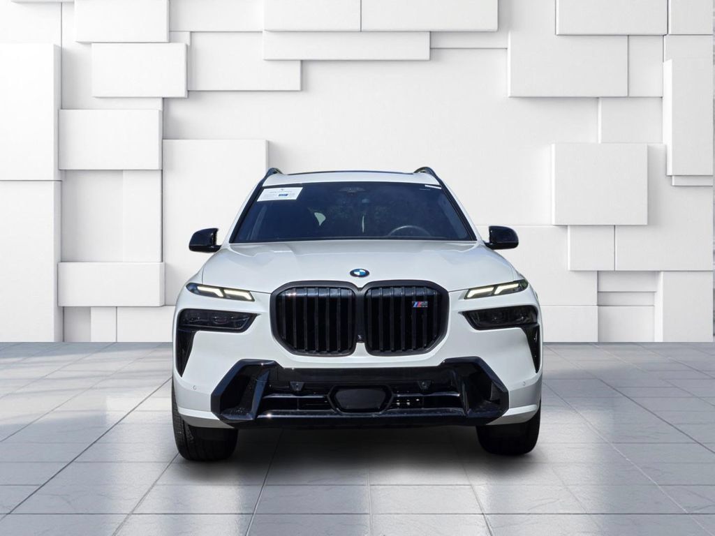 Certified 2025 BMW X7 M60i AWD/4WD image 4