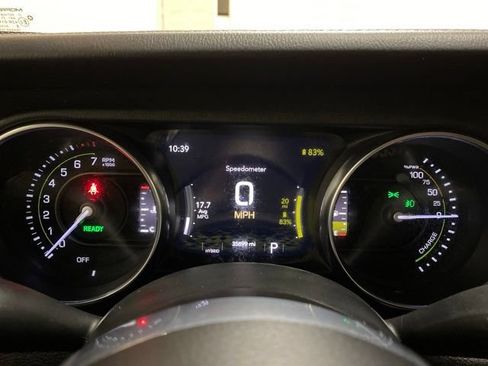Used 2022 Jeep Wrangler Unlimited Sahara AWD/4WD image 11
