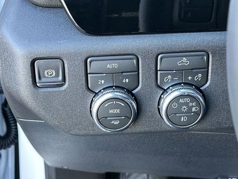 New 2026 GMC Sierra 1500 Elevation w/ Max Trailering Package AWD/4WD image 18