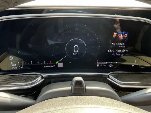 Certified 2024 Cadillac Escalade ESV Premium Luxury image 42