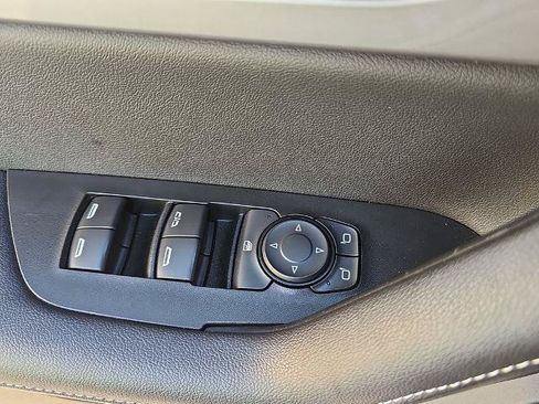 Used 2025 Chevrolet Blazer LT FWD image 25