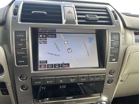 Used 2018 Lexus GX 460 image 13
