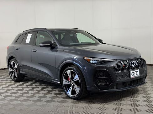 New 2026 Audi SQ5 Premium Plus AWD/4WD image 7