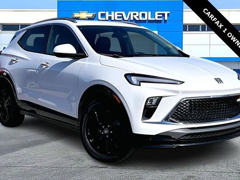 Used 2024 Buick Encore GX Sport Touring w/ Comfort Package image 1