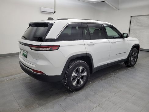 Used 2022 Jeep Grand Cherokee Limited 4xe image 10