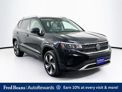 Certified 2023 Volkswagen Taos SE AWD/4WD image 1