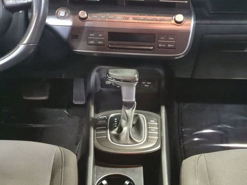 Used 2024 Hyundai Kona SEL FWD image 18