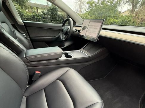 Used 2022 Tesla Model Y Performance image 56