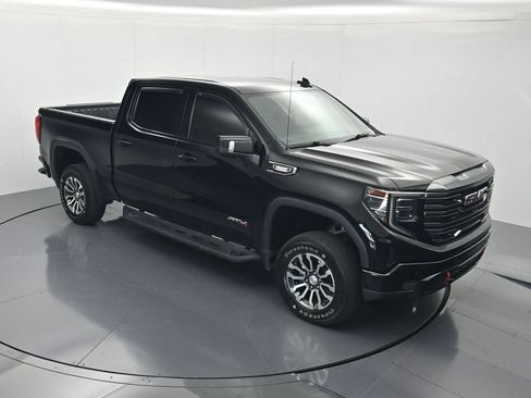 Used 2023 GMC Sierra 1500 AT4 AWD/4WD image 32