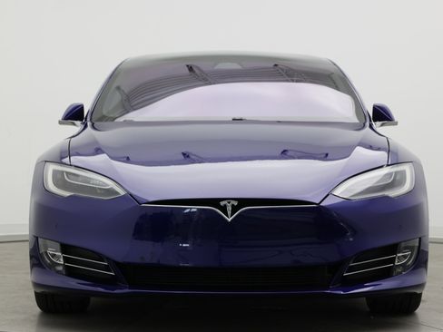 Used 2018 Tesla Model S 75D AWD/4WD image 2