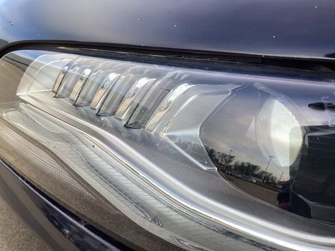 Used 2017 Lincoln MKZ Premiere FWD image 4