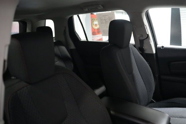 Used 2012 GMC Terrain SLE AWD/4WD image 18