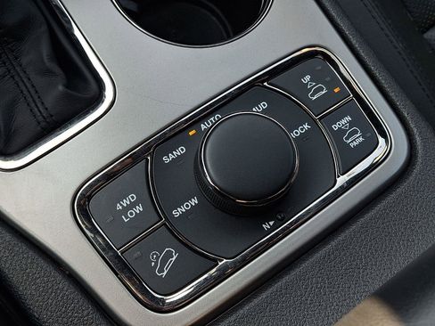 Used 2021 Jeep Grand Cherokee High Altitude image 30