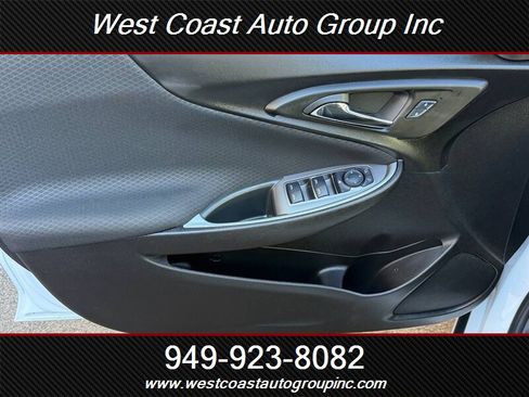 Used 2023 Chevrolet Malibu LT image 18