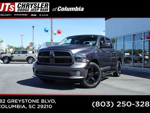 Used 2020 RAM 1500 Express w/ Express Value Package AWD/4WD image 1