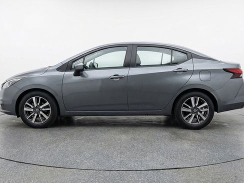 Used 2025 Nissan Versa SV FWD image 5