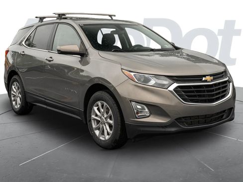Used 2019 Chevrolet Equinox LT FWD image 4