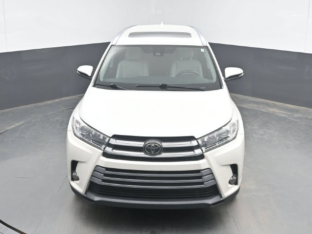 Used 2017 Toyota Highlander Limited AWD/4WD image 14