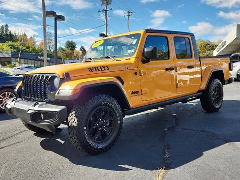 Certified 2021 Jeep Gladiator Sport image 3
