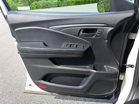 Used 2023 Honda Passport EX-L image 27