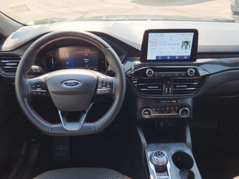 Certified 2025 Ford Escape ST-Line AWD/4WD image 20