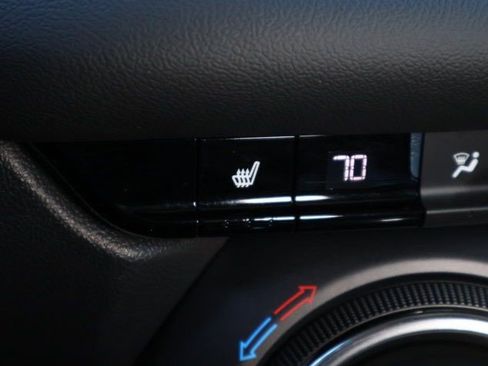 Certified 2023 Chevrolet Blazer LT w/ Convenience Package image 6