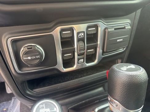 Used 2021 Jeep Wrangler Unlimited Sport S image 25