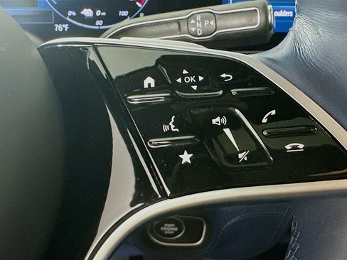 Certified 2025 Mercedes-Benz GLE 450e 4MATIC image 13