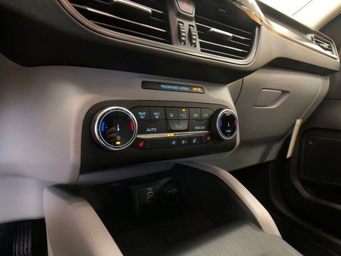 New 2026 Ford Escape Active w/ Cold Weather Package AWD/4WD image 17