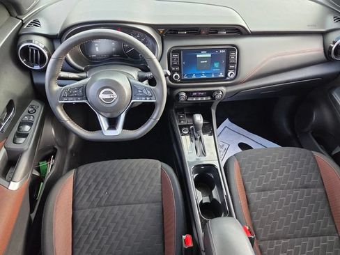 Used 2024 Nissan Kicks SR w/ Interior Electronics Package FWD image 8