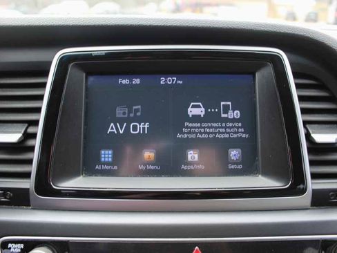 Used 2019 Hyundai Sonata SE image 16