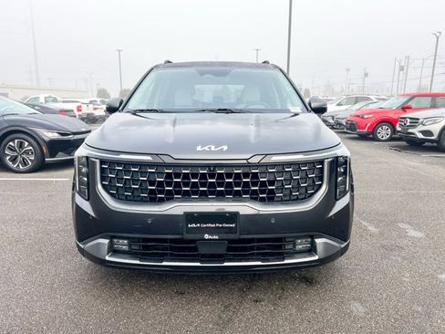 Used 2025 Kia Carnival SX image 4