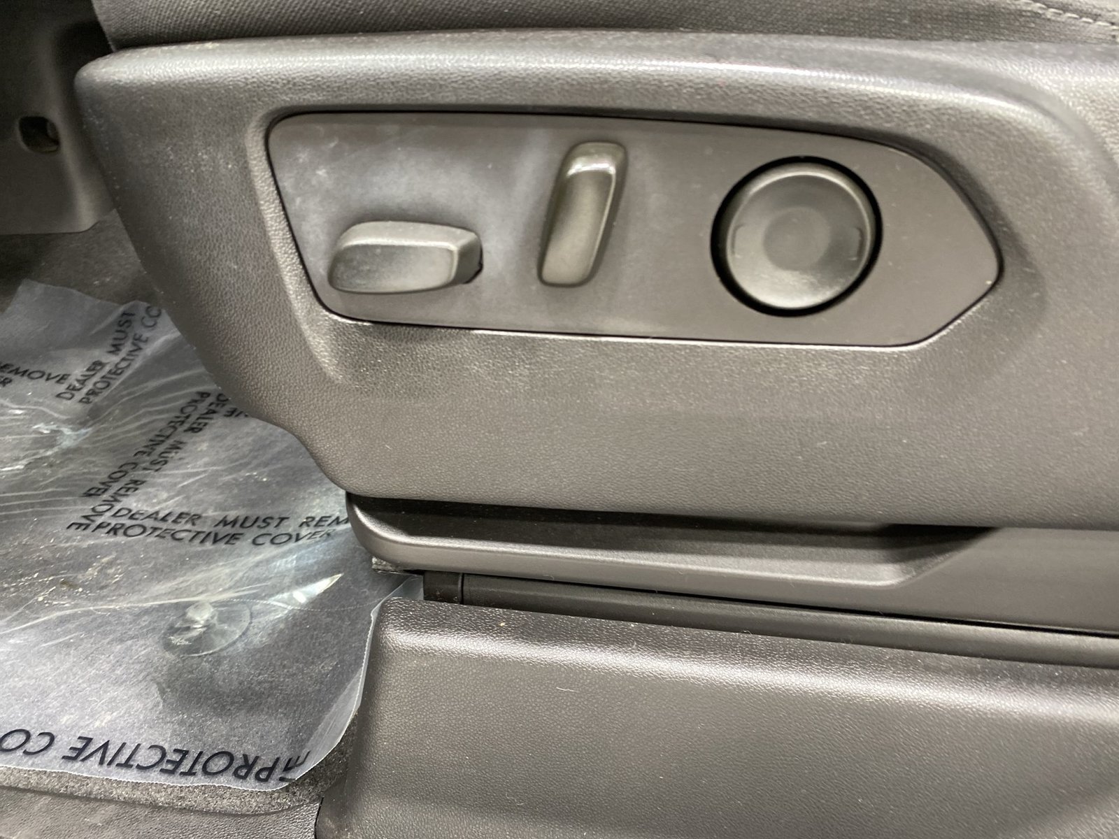 Used 2022 Chevrolet Silverado 1500 Custom AWD/4WD image 12