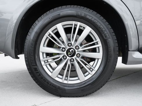 Certified 2019 INFINITI QX80 Luxe w/ All-Season Package RWD image 29