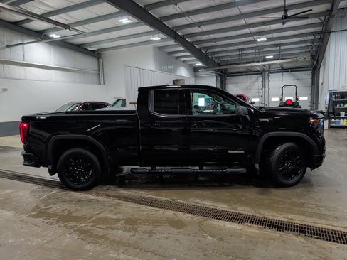 Used 2024 GMC Sierra 1500 Elevation w/ Preferred Package AWD/4WD image 2
