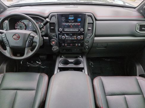 Used 2023 Nissan Titan PRO-4X w/ Pro-4x Convenience Package AWD/4WD image 14