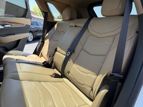 Used 2020 Cadillac XT5 Premium Luxury w/ Platinum Package image 17