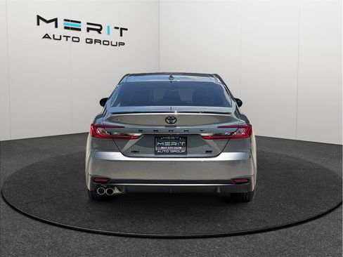 Used 2025 Toyota Camry SE FWD image 8