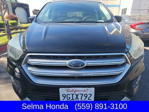Used 2017 Ford Escape SE FWD image 4