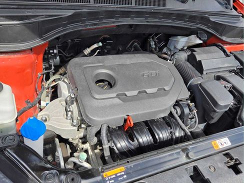 Used 2017 Hyundai Santa Fe Sport FWD image 21
