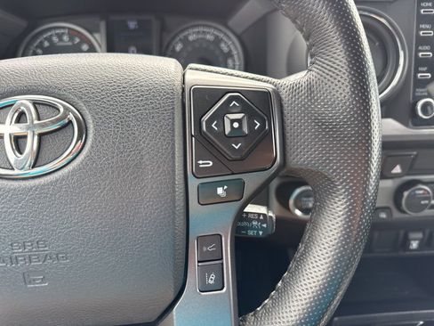 Used 2023 Toyota Tacoma TRD Off-Road image 6