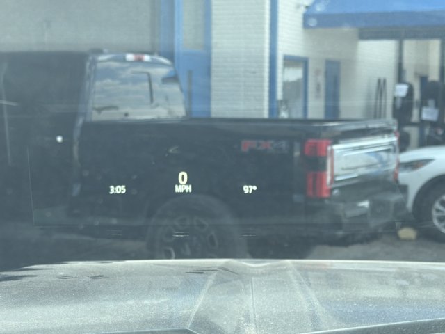 Used 2023 Ford F250 Lariat w/ Lariat Ultimate Package AWD/4WD image 14
